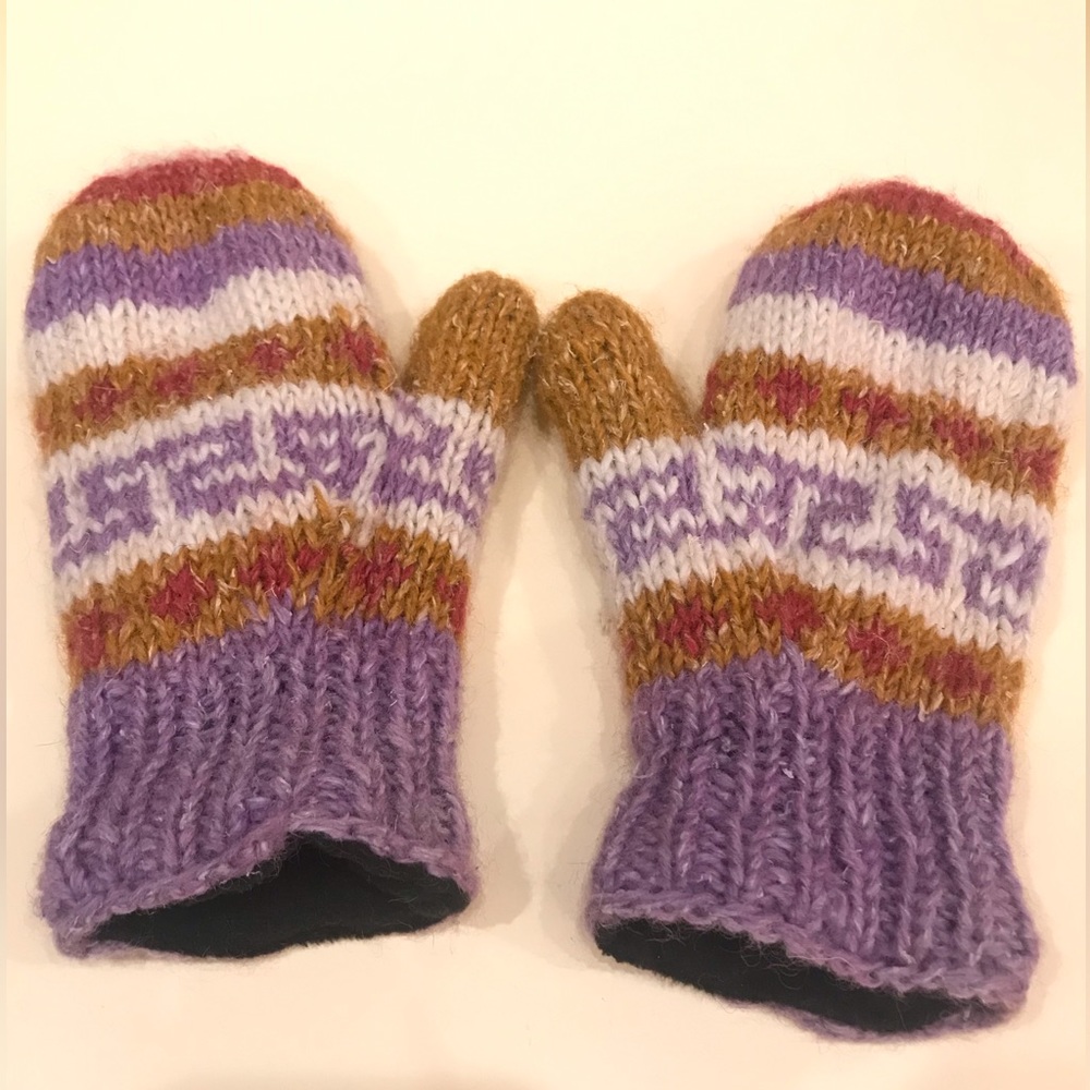 Hand-knit Nepalese mittens